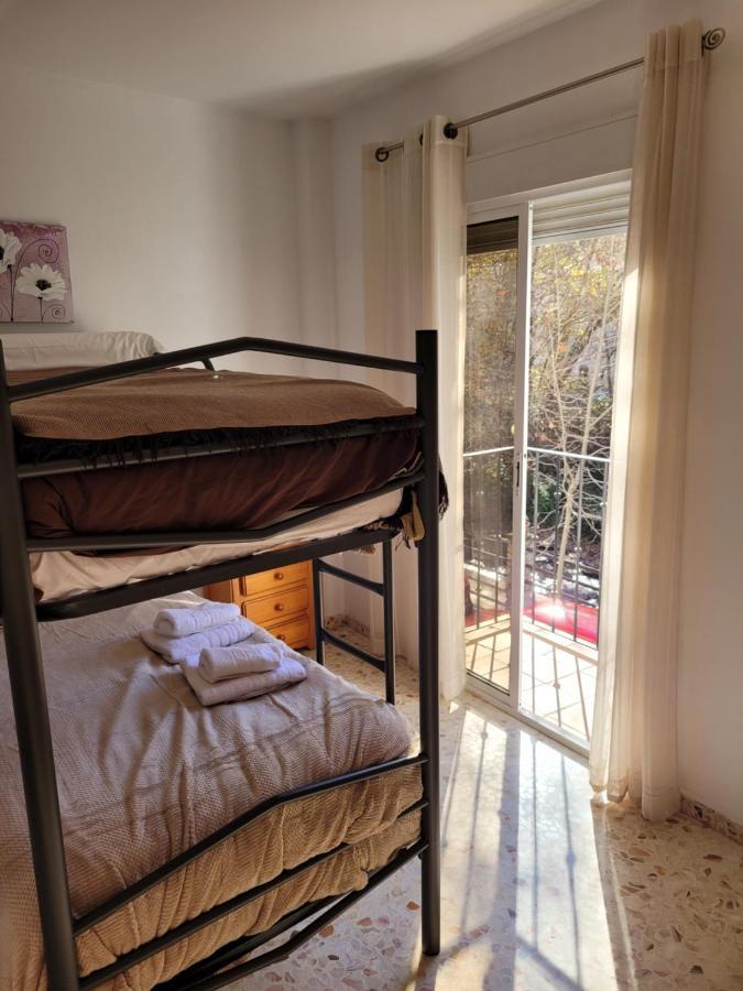Apartamentos ピノス・ヘニル エクステリア 写真